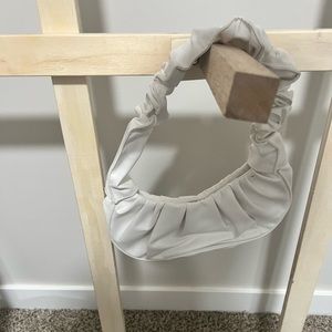 White shoulder bag
